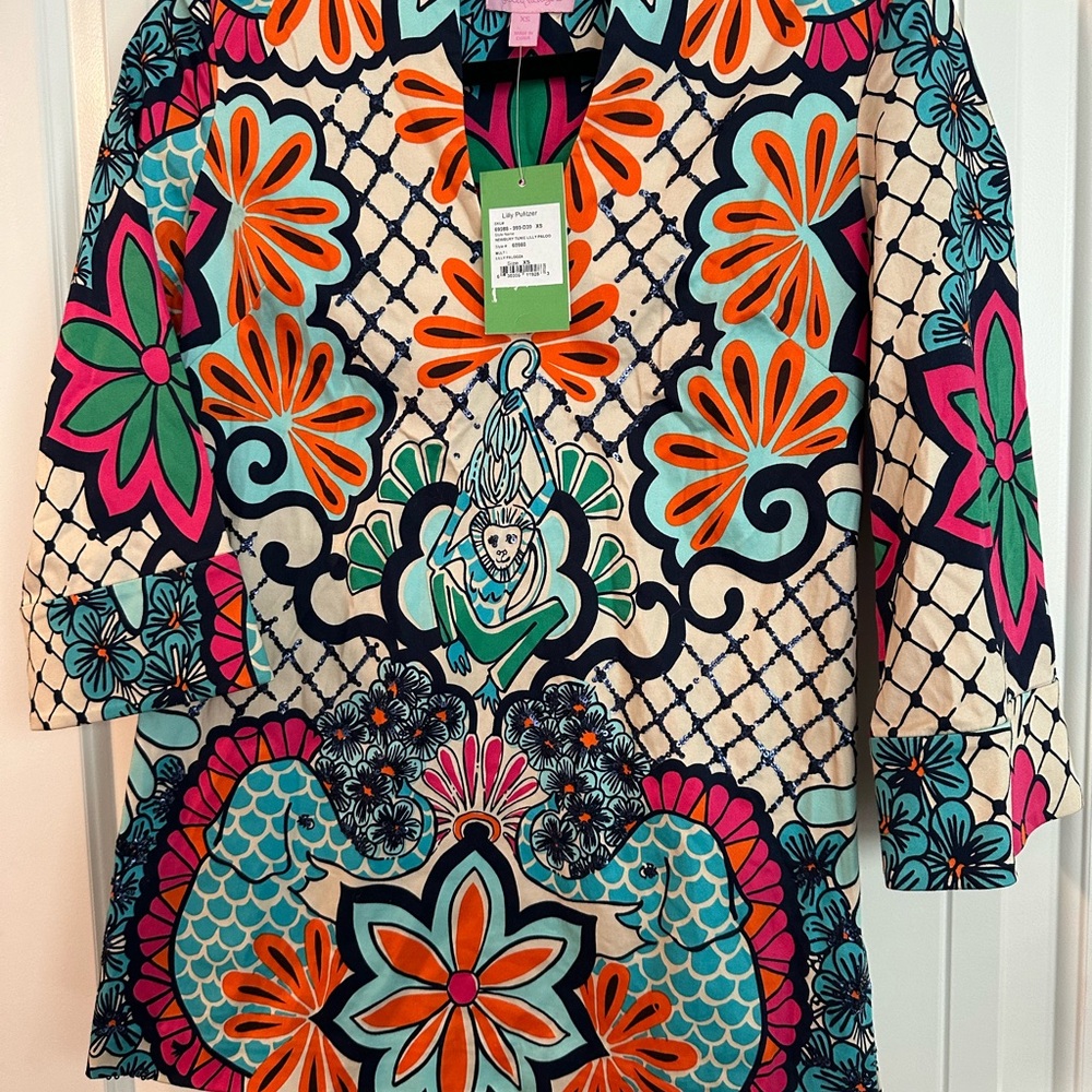 Lilly Pulitzer Colorful Floral Women's Tunic Top with Animal Design